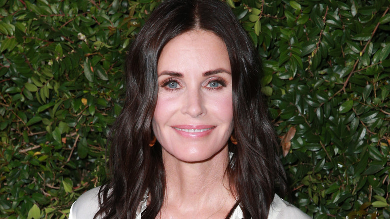 Courteney Cox smiling