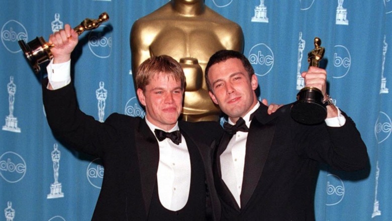 Matt Damon and Ben Affleck holding their Oscars