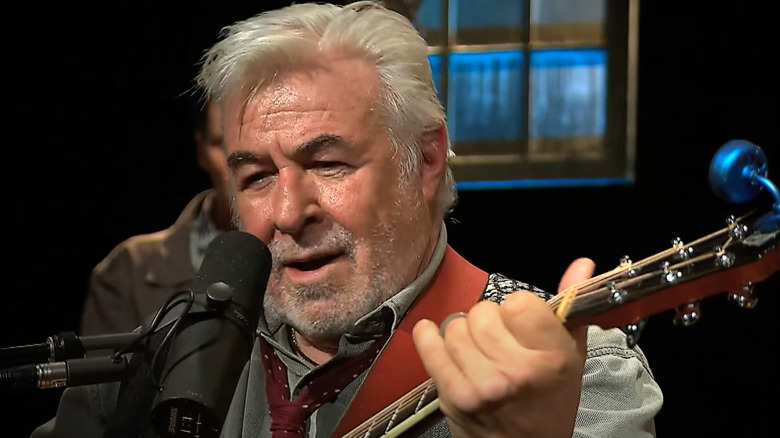 Jim Byrnes performing