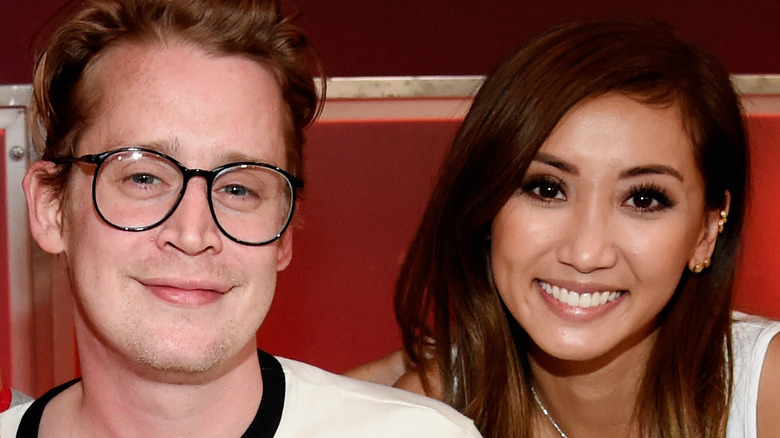 Macaulay Culkin, Brenda Song smiling