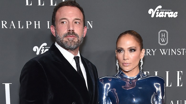 Ben Affleck and Jennifer Lopez posing