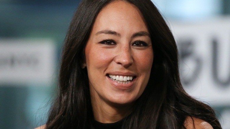 Joanna Gaines smiling 