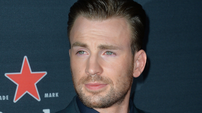 Chris Evans at a 2015 premiere