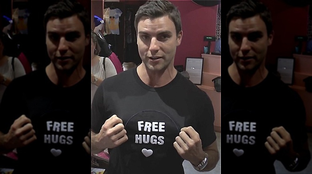 Colin Egglesfield promoting Shout Out Shirts