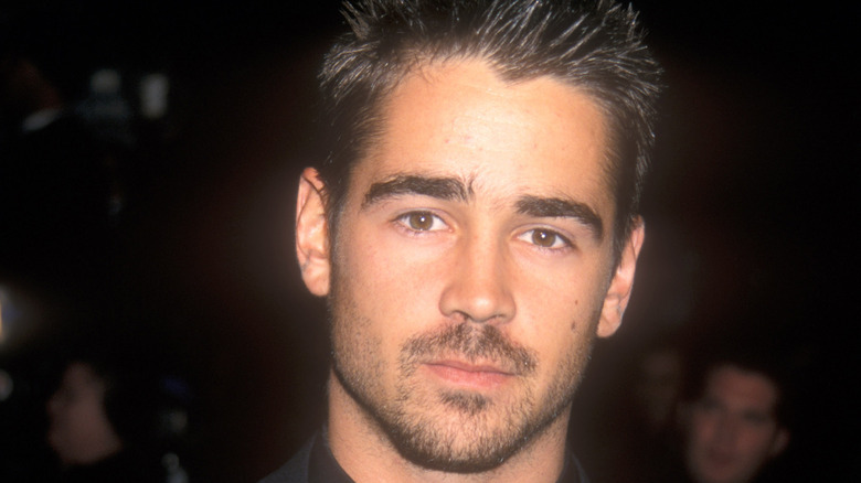 Colin Farrell posing in 2000