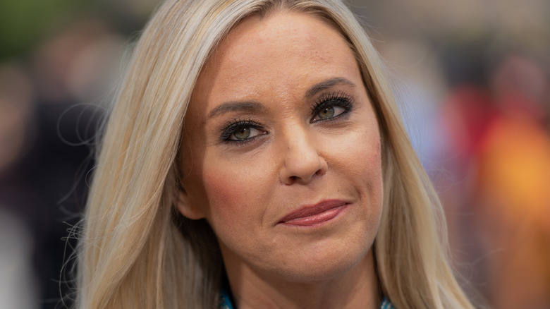 Kate Gosselin head sideways