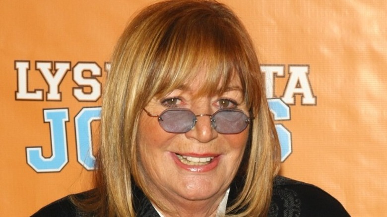 Penny Marshall glasses smiling 