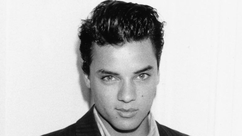 Nick Kamen posing for a photo