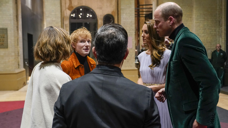 Prince William, Duke of Cambridge and Catherine, Duchess of Cambridge speaking with British singer Ed Sheeran during the 2021 Earthshot Prize Awards