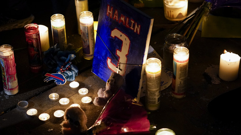 candlelight vigil for Damar Hamlin 