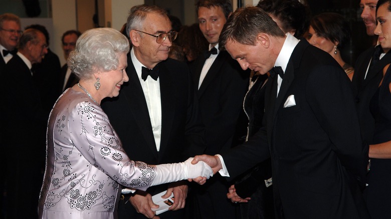 Daniel Craig greeting Queen Elizabeth II