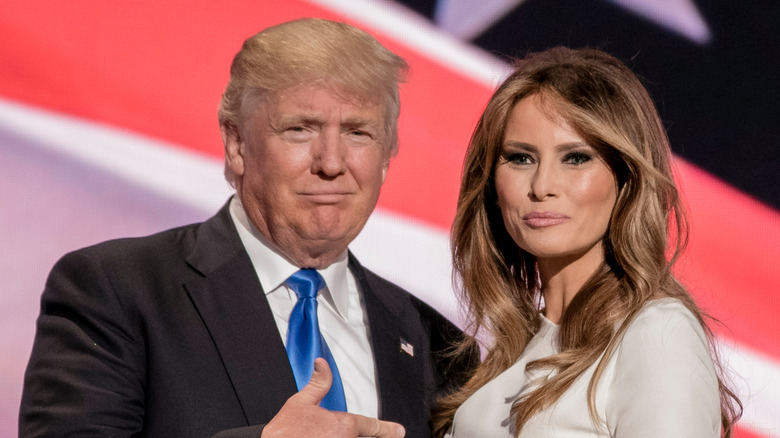 Melania and Donald Trump pose together