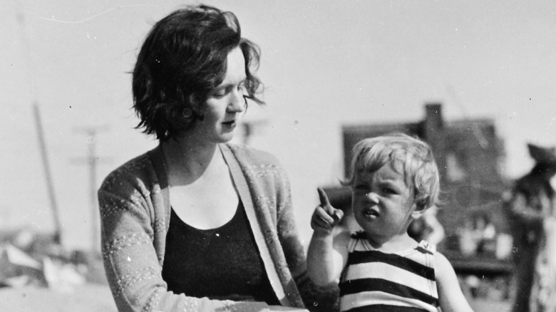 Gladys Baker and Marilyn Monroe as a baby sitting together