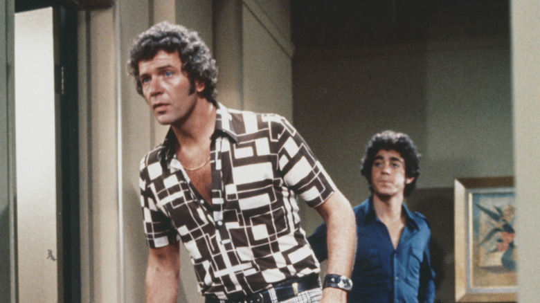 Robert Reed and Barry Williams in The Brady Bunch