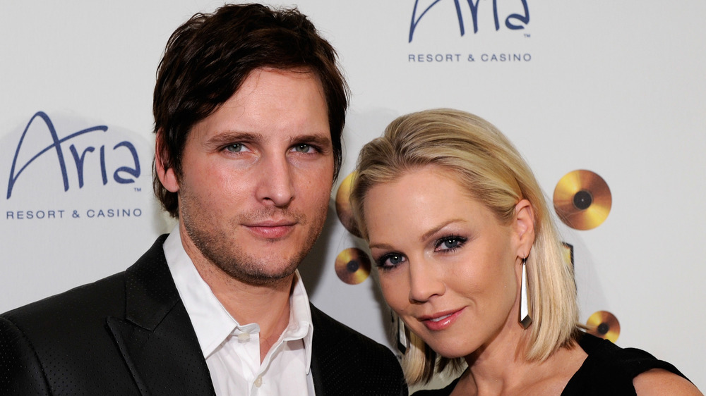 Peter Facinelli and Jennie Garth smiling