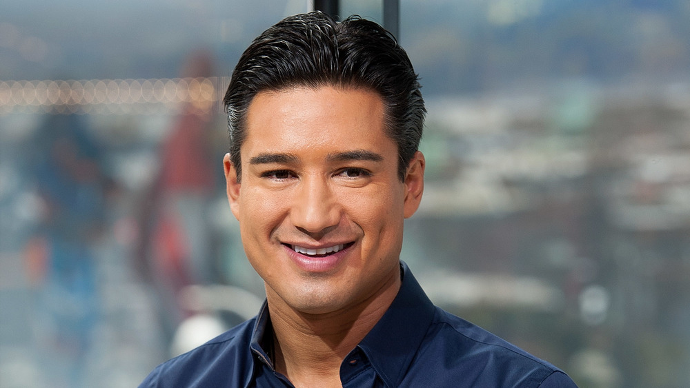 Mario Lopez smiling 