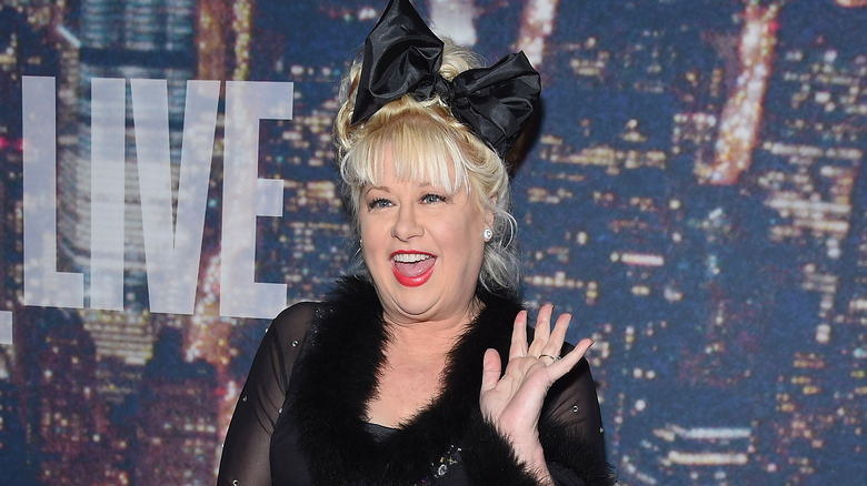 Victoria Jackson waving her hand