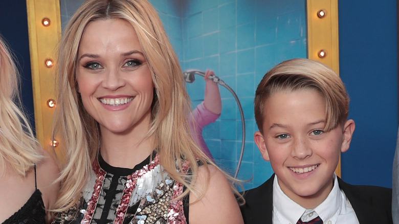 Reese Witherspoon and Deacon Phillippe smiling