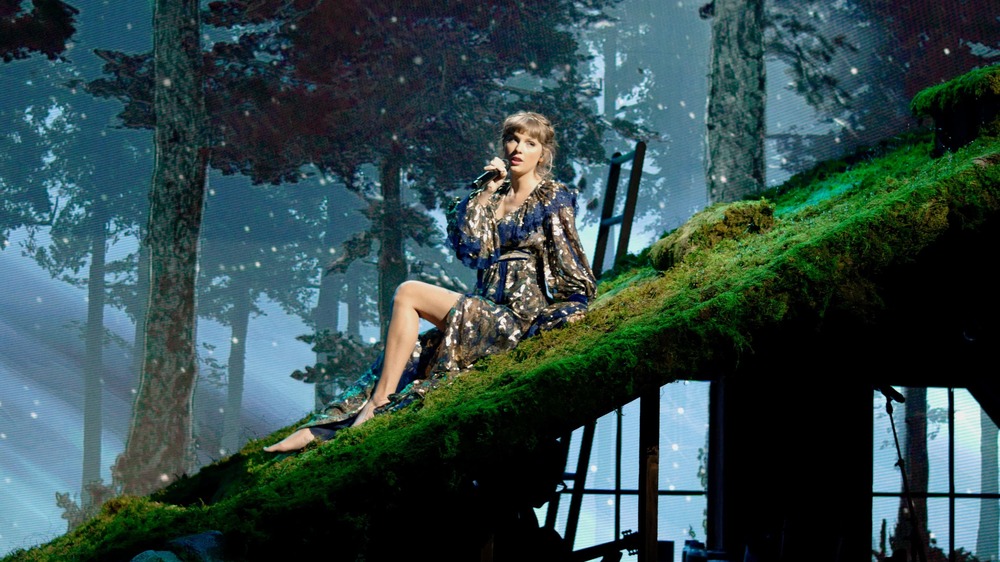 Taylor Swift performing at the 2021 Grammy Awards