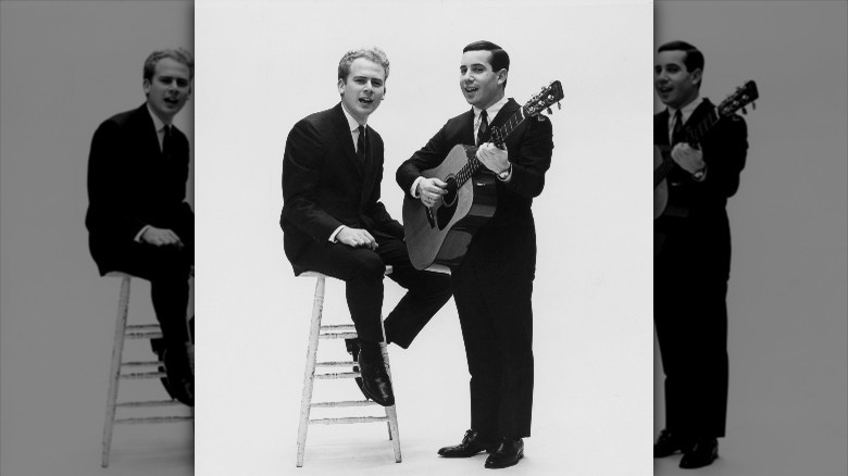 Paul Simon poses with Art Garfunkel