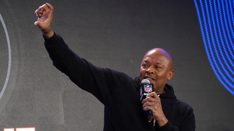 Dr Dre Super Bowl press conference