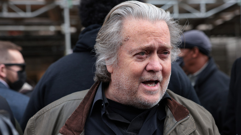 Steve Bannon outside 