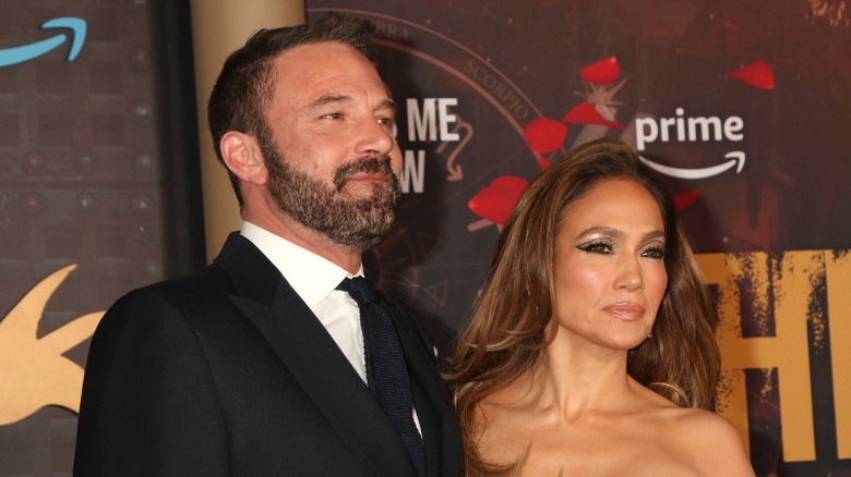 Ben Affleck and Jennifer Lopez posing