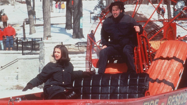 Rachel Weisz and Keanu Reeves in Chain Reaction