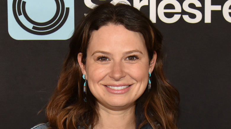 Katie Lowes at an event, smililng