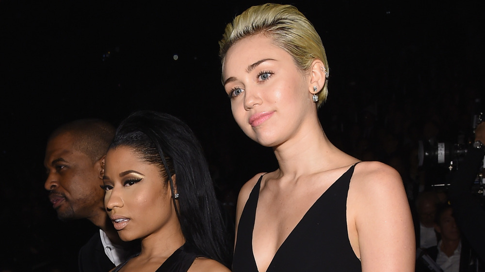 Nicki Minaj and Miley Cyrus posing