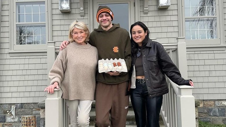 Martha Stewart, Pete Davidson, and Chase Sui Wonders posing