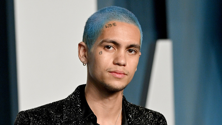 Dominic Fike with blue hair