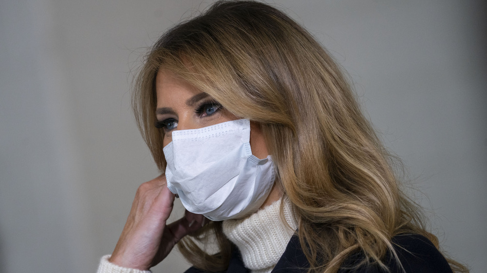 Melania Trump wearing a mask