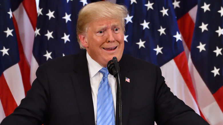 Donald Trump makes a goofy face