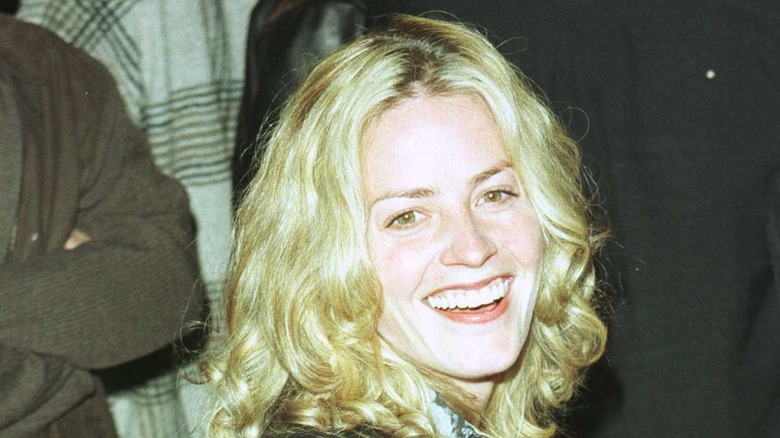 Elisabeth Shue smiling