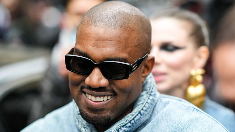 Kanye West with sunglasses