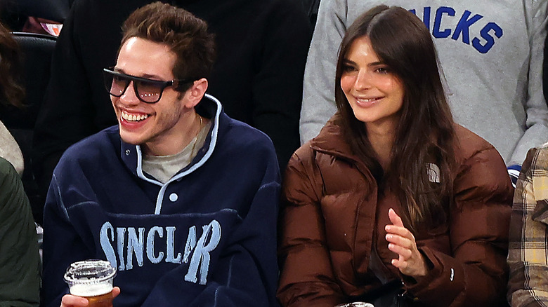 Pete Davidson and Emily Ratajkowski at the Knicks game