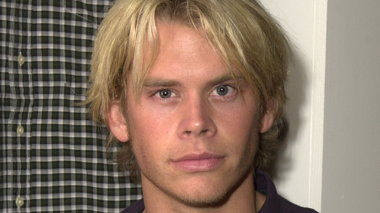 Eric Christian Olsen posing in 2001