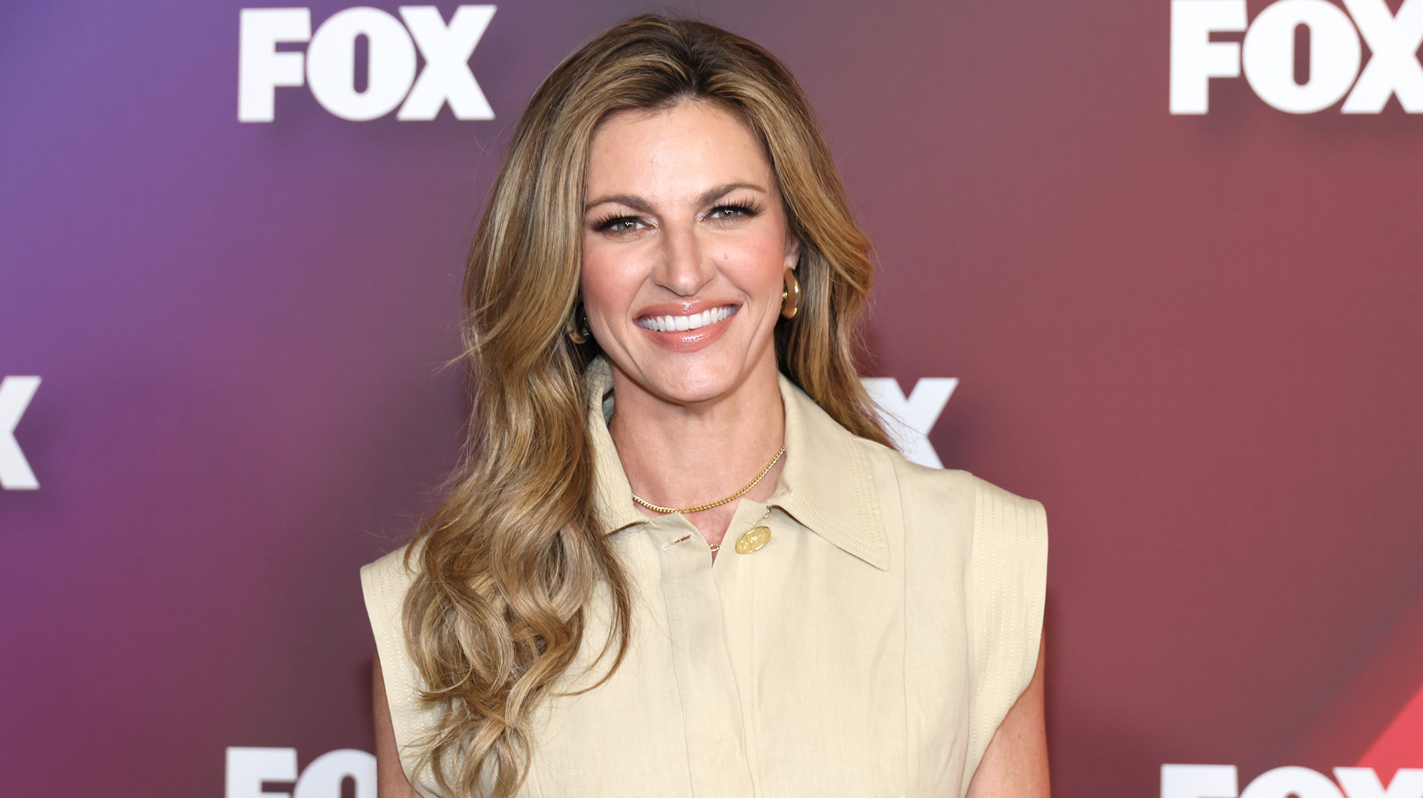 Erin Andrews on Her Favorite NFL Players and Football Moments - Men's  Journal