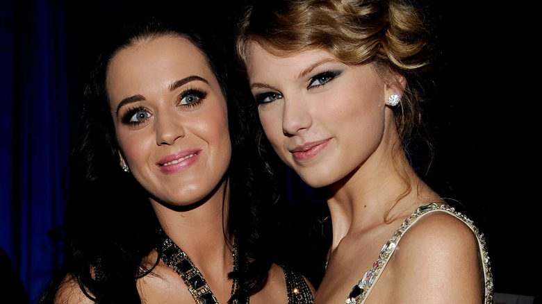 Taylor Swift posing with Katy Perry