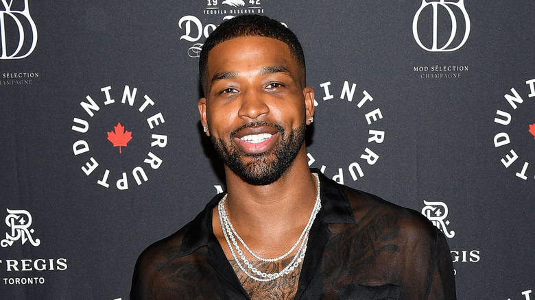 Tristan Thompson smiling on the red carpet