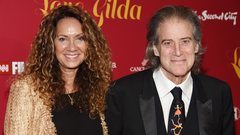 Joyce Lapinsky, Richard Lewis smiling