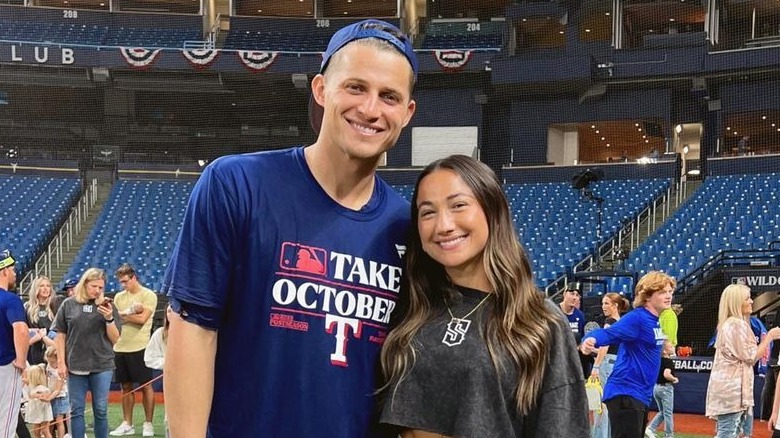 Madisyn and Corey Seager smiling