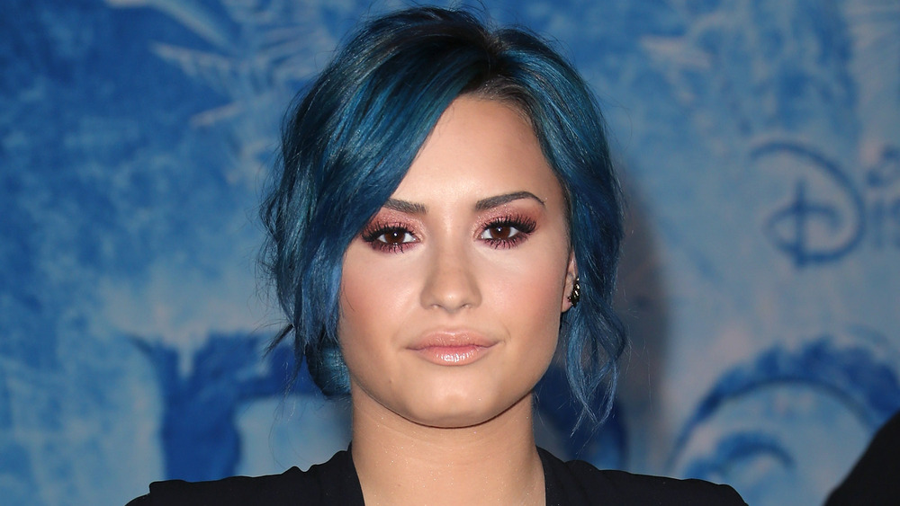 Demi Lovato blue hair