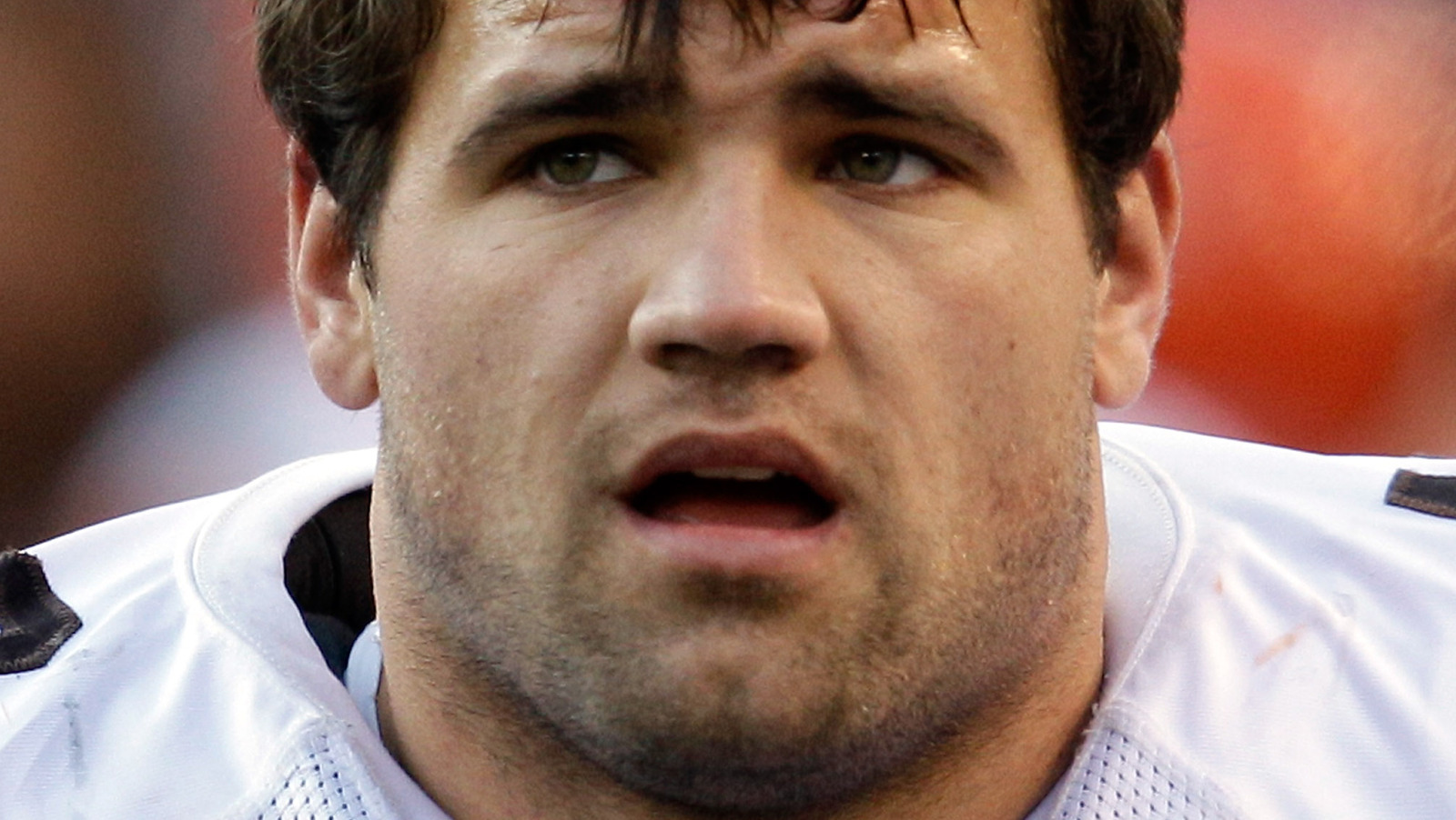 Report: Former Cleveland Browns' star running back Peyton Hillis  hospitalized after accident