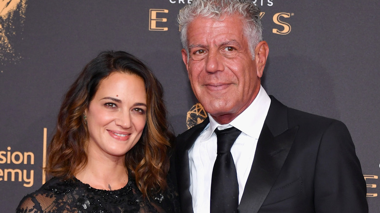 Anthony Bourdain and Asia Argento smiling