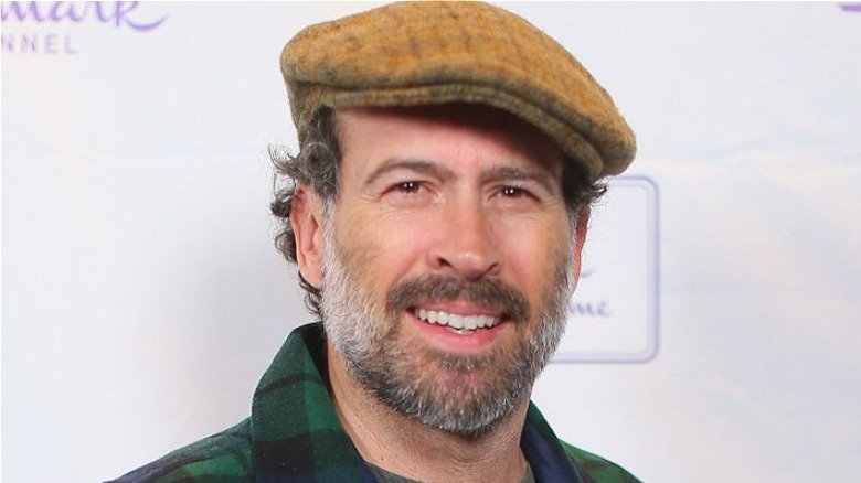 Jason Lee in a beret 