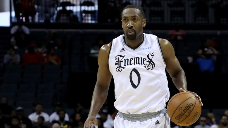 Gilbert Arenas playing basketball