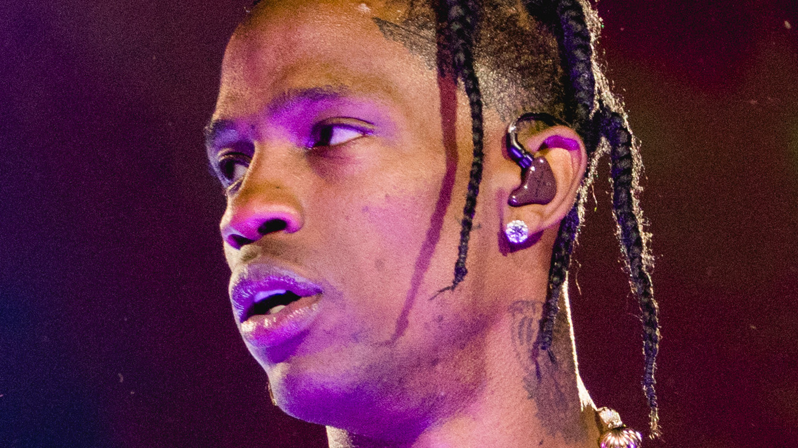 Fans Are Fuming Over The Astroworld Tribute At The AMAs