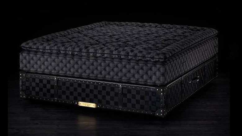 Drake's $400,000 mattress